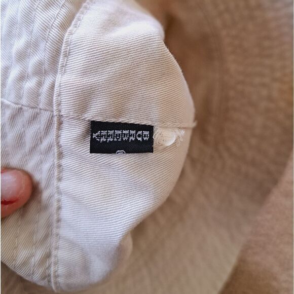 Burberry hat   - Picture 6 of 10